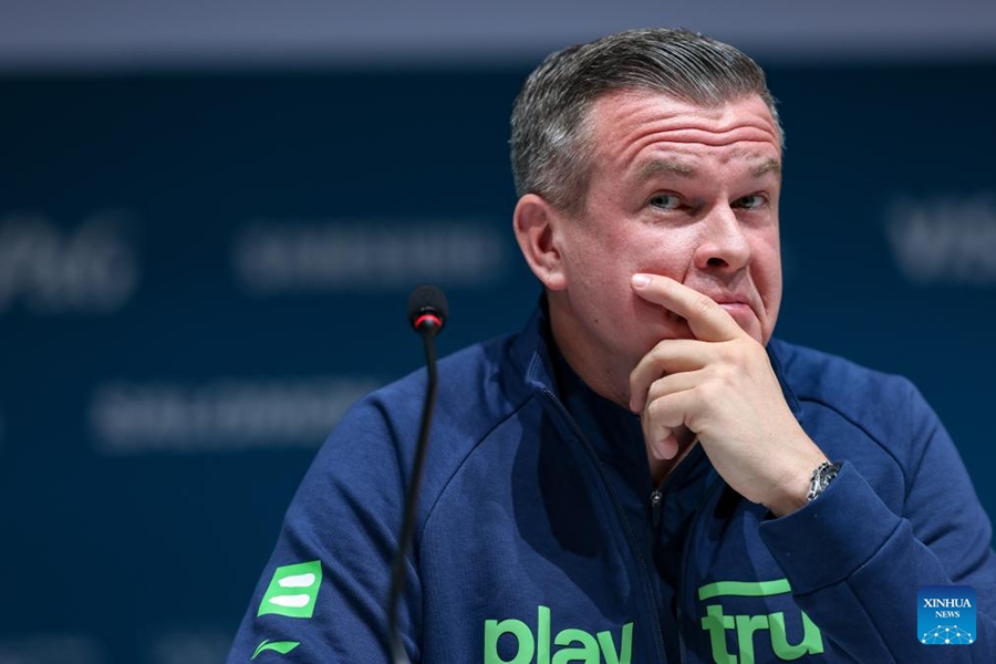 Il presidente dell'Agenzia Mondiale Antidoping (WADA), Witold Banka, partecipa a una conferenza stampa presso il centro stampa principale dei Giochi Olimpici Invernali di Milano-Cortina 2026, a Milano. (5 febbraio 2026 - Xinhua/Zhang Cheng)