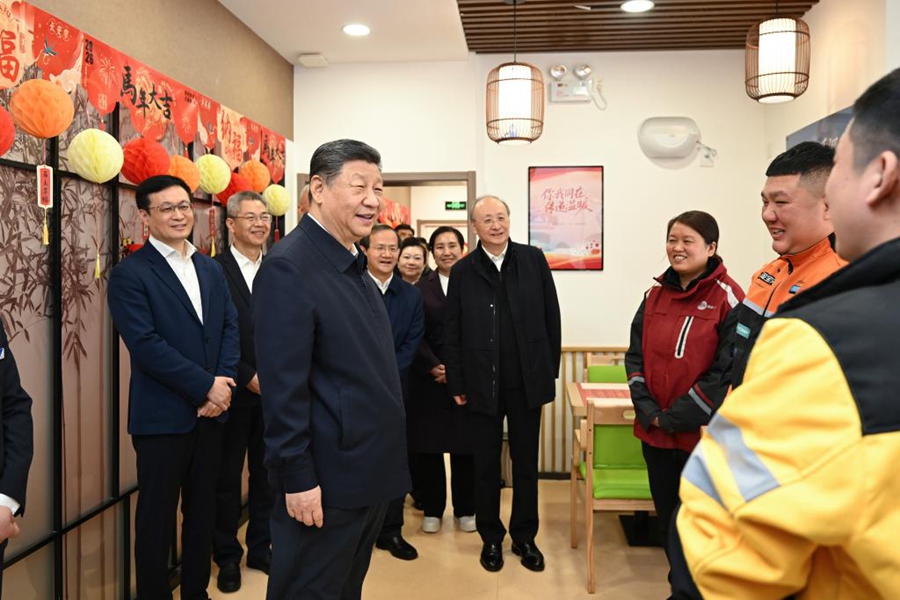 Xi Jinping visita funzionari e cittadini a Beijing e porge gli auguri di Capodanno a tutto il popolo cinese