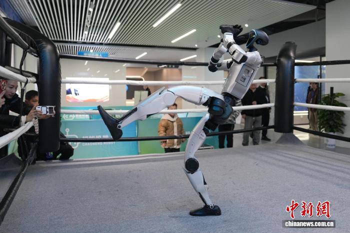 Apre il primo negozio 9S di robot nello Hunan