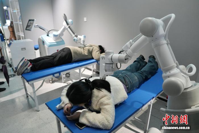 Apre il primo negozio 9S di robot nello Hunan