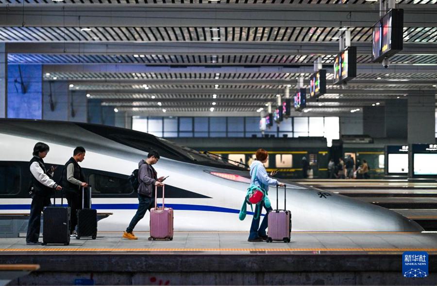 Le ferrovie cinesi registrano il picco massimo di rientro dopo la Festa di Primavera