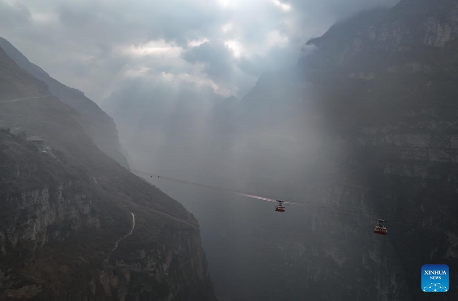 Deputato dell'Assemblea Popolare Nazionale guida villaggio verso la rivitalizzazione rurale
