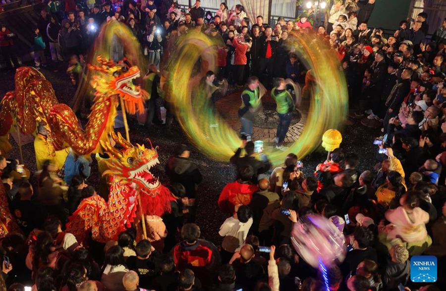 Varie attività in tutta la Cina per celebrare la Festa delle Lanterne