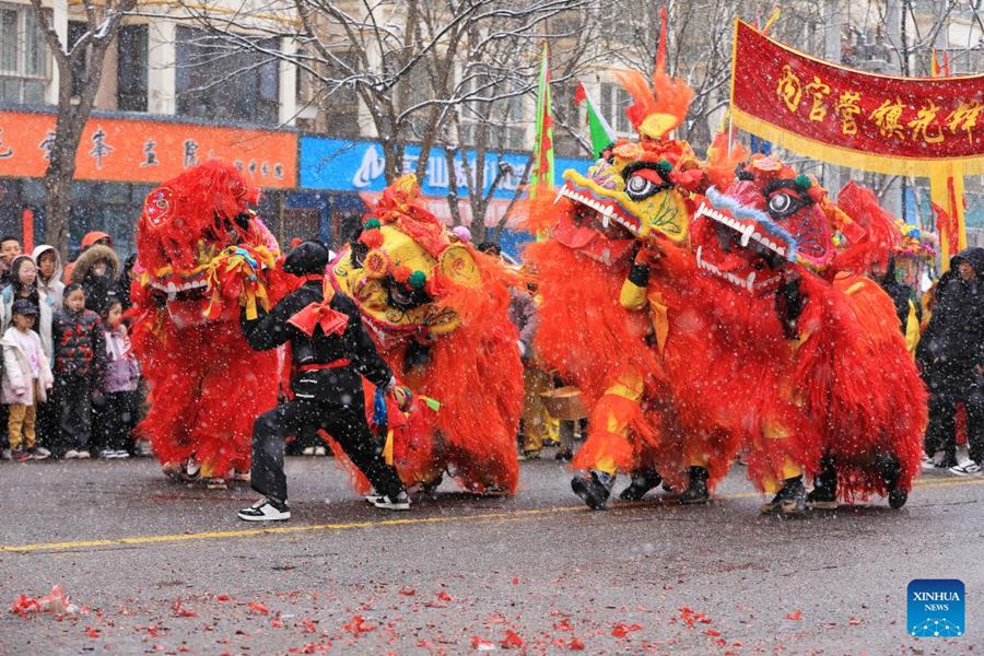 Varie attività in tutta la Cina per celebrare la Festa delle Lanterne