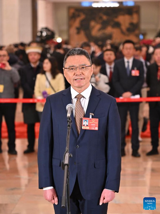 Deputati dell'APN partecipano all'intervista collettiva prima della sessione annuale