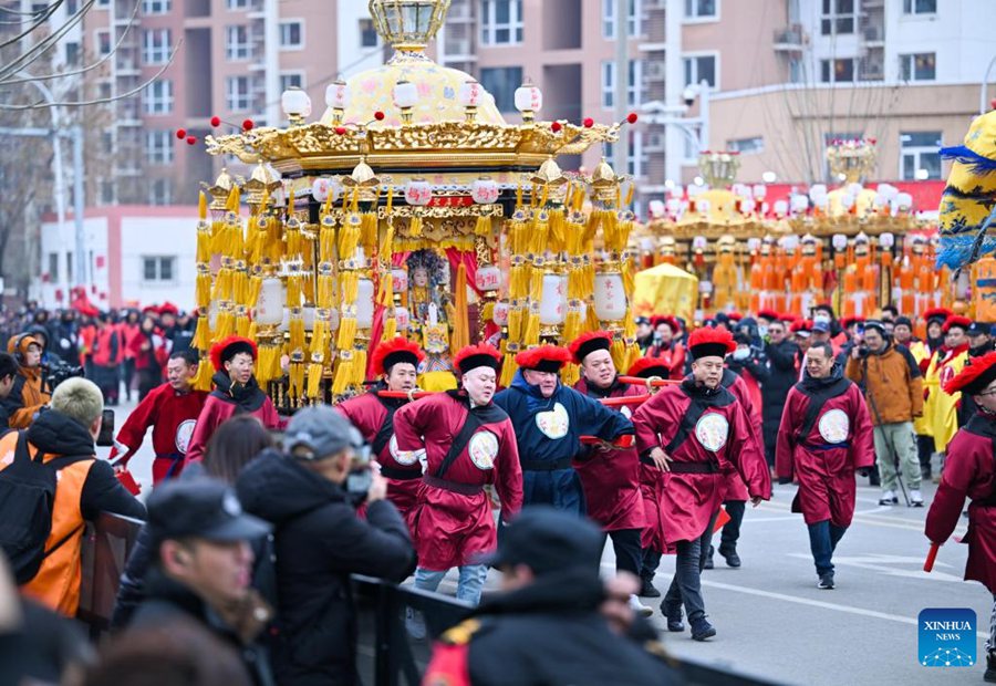 Cerimonia commemorativa per la dea dei mari cinese Mazu celebrata a Tianjin