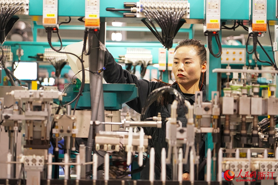 Ningbo: fabbrica intelligente migliora qualità ed efficienza