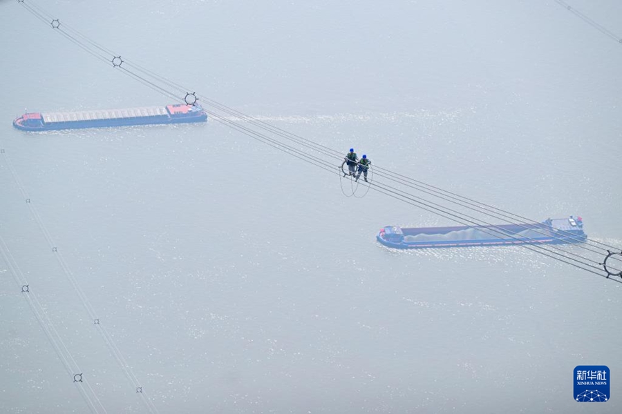 Inizia la revisione completa per la trasmissione di energia da ovest a est