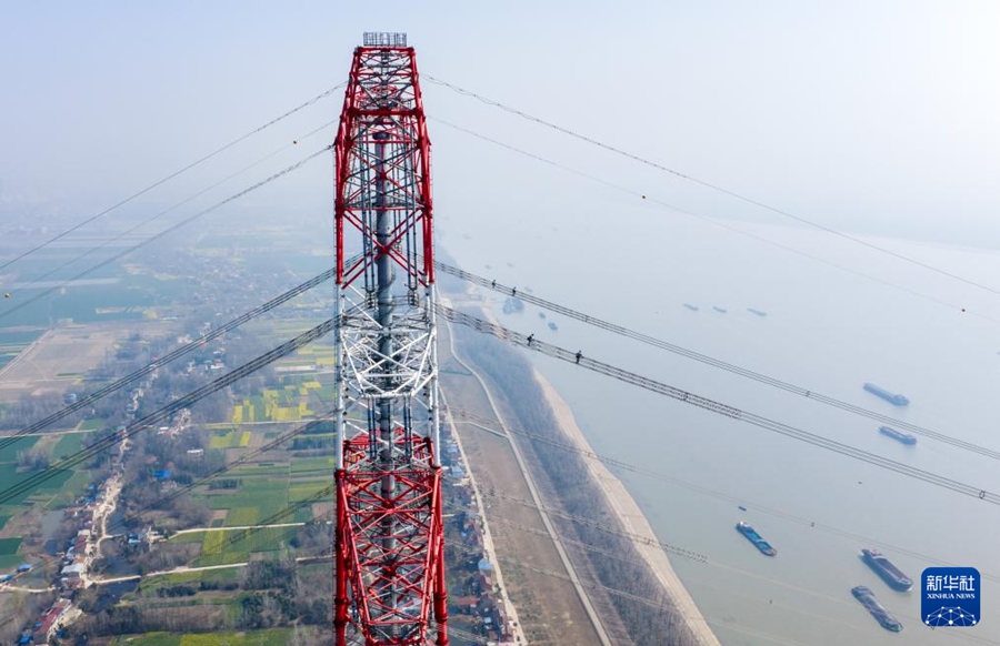 Inizia la revisione completa per la trasmissione di energia da ovest a est