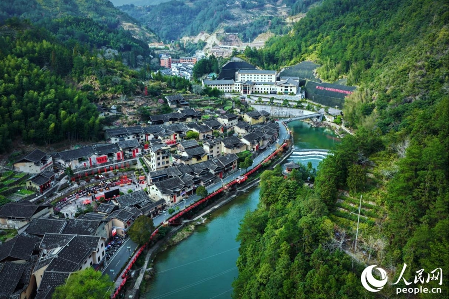 Xiadang: da luogo senza nulla a paradiso terrestre