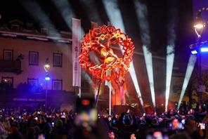 Intensa atmosfera delle "Olimpiadi Invernali in stile italiano"