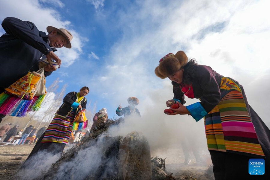 Cerimonie per l'avvio della semina primaverile si tengono in Xizang