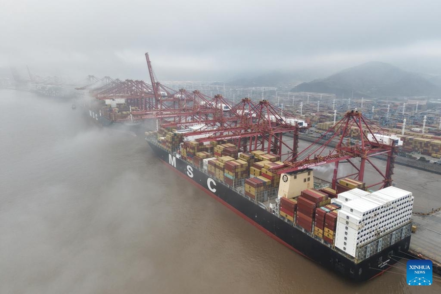 Porto di Ningbo-Zhoushan registra un aumento del traffico container