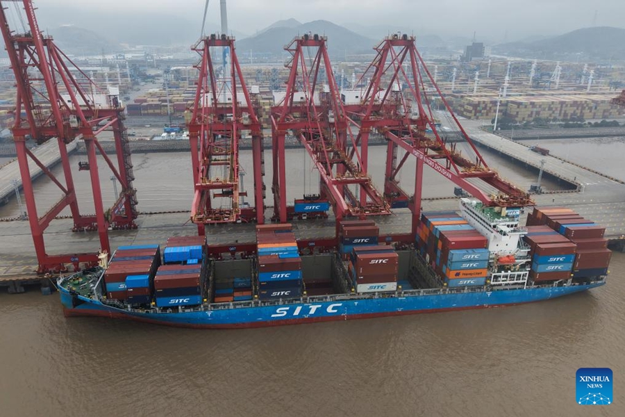 Porto di Ningbo-Zhoushan registra un aumento del traffico container