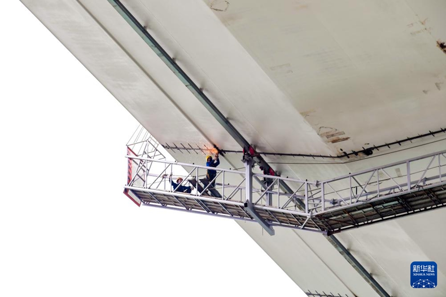 Collegamento di tutti i ponti della linea ferroviaria ad alta velocità Chengdu-Chongqing