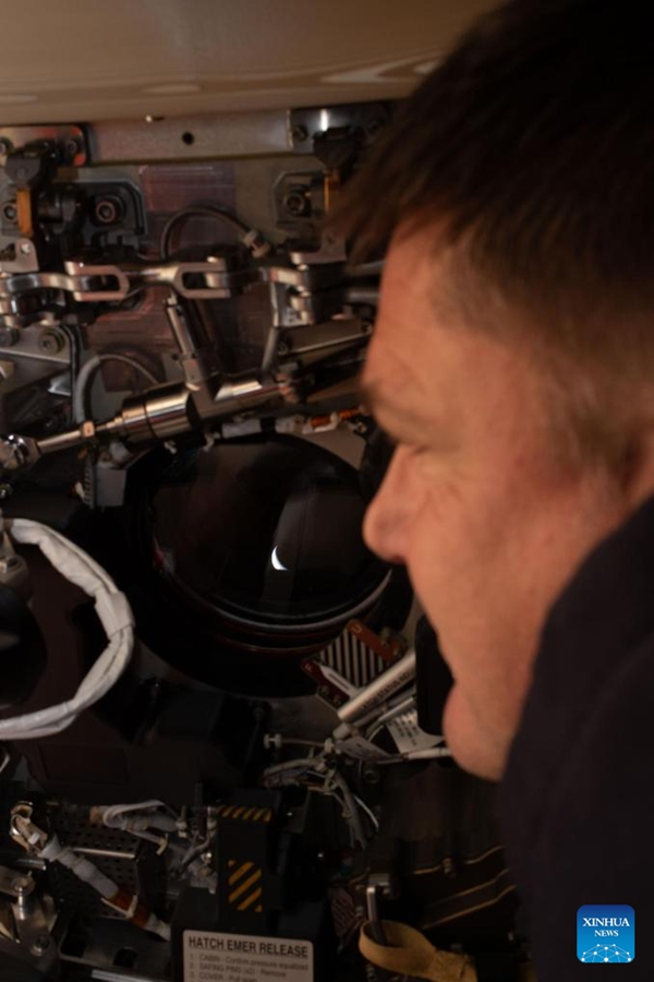 L'equipaggio di Artemis II supera il record di distanza di Apollo 13