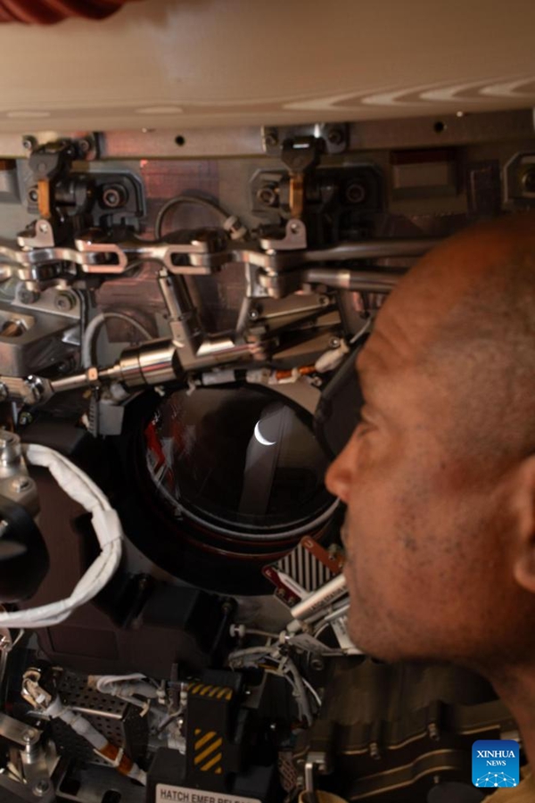 L'equipaggio di Artemis II supera il record di distanza di Apollo 13