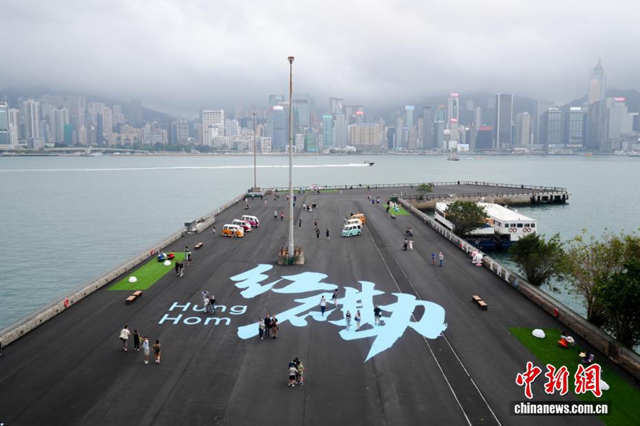 Vecchio molo di Hong Kong trasformato in un nuovo punto di riferimento turistico