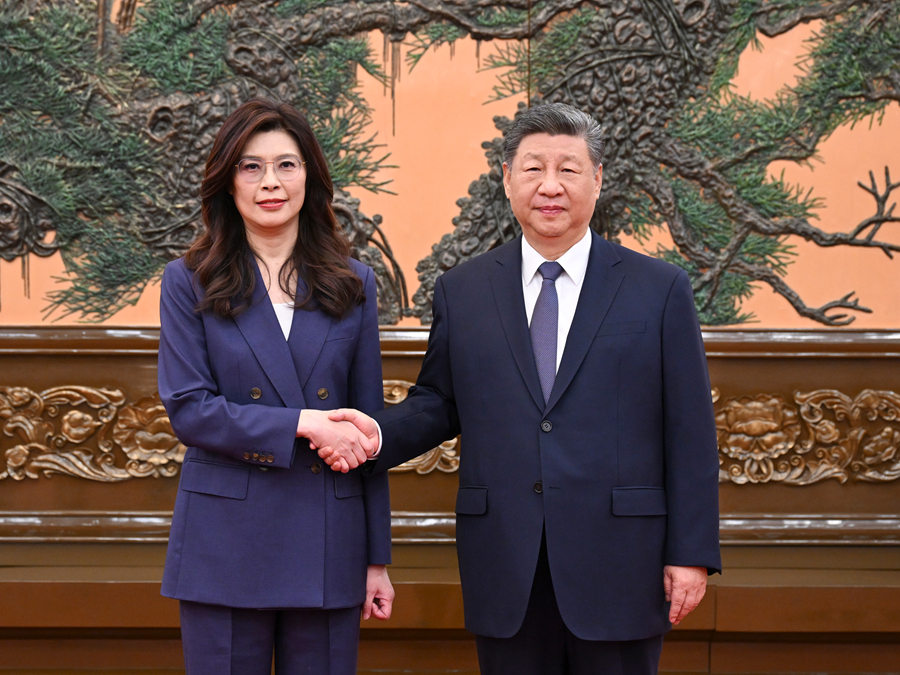 Xi Jinping incontra la Presidente del Kuomintang Cheng Li-wun