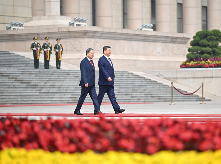 Colloquio fra Xi Jinping e To Lam