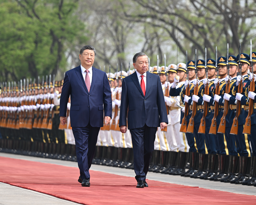 Colloquio fra Xi Jinping e To Lam