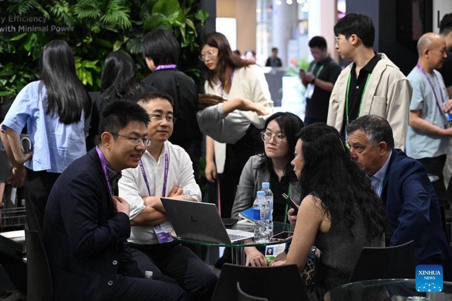 La Fiera di Canton apre in Cina con dimensioni da record