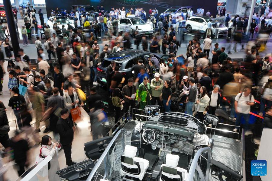 L'intelligenza è la nuova potenza al più grande salone dell'auto del mondo a Beijing