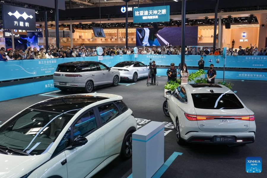 L'intelligenza è la nuova potenza al più grande salone dell'auto del mondo a Beijing