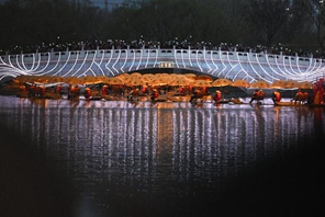 Spettacolo folkloristico di Yangshuo illumina la notte di Beijing