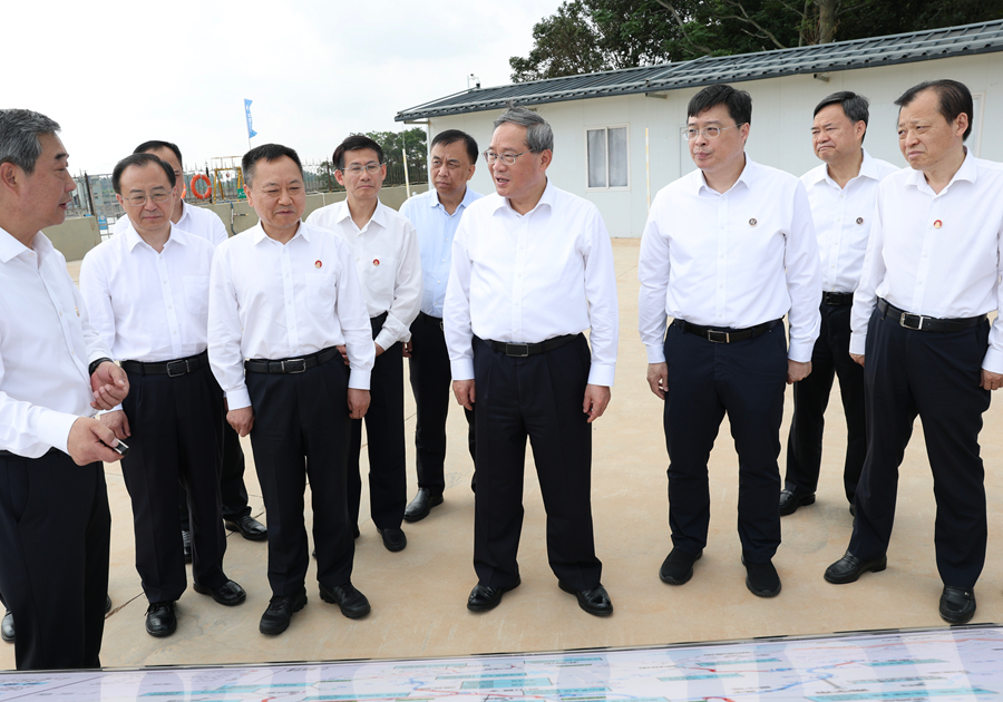 Li Qiang in viaggio di ispezione nel Guangxi