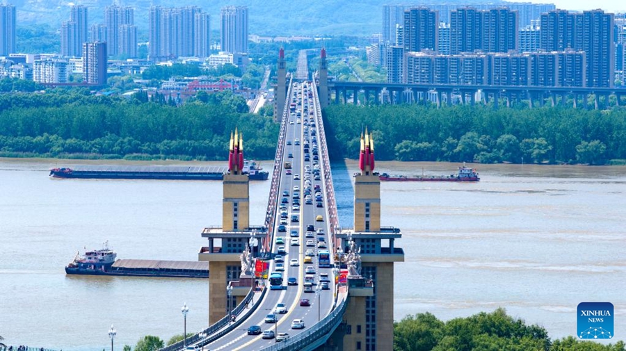 La Cina registra un numero record di viaggi interregionali durante le festività del Primo Maggio