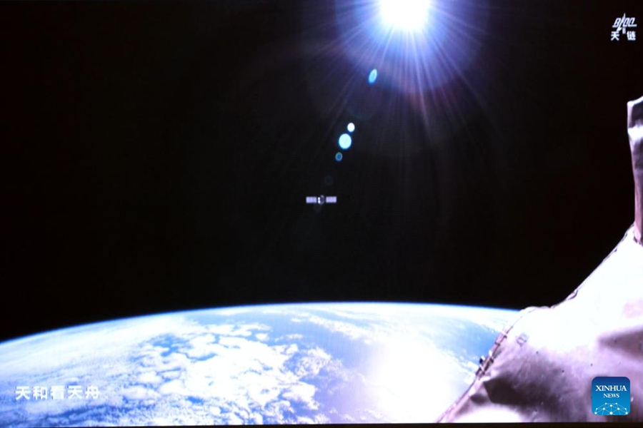 Veicolo spaziale cargo cinese Tianzhou-9 si sgancia dal complesso della stazione spaziale