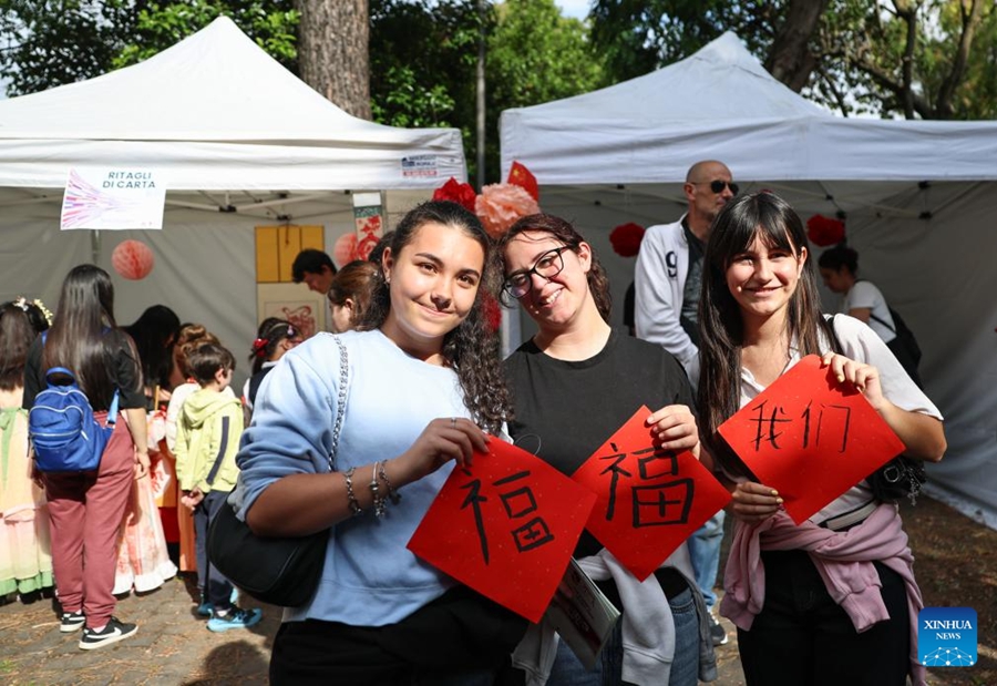 Attività di esperienza culturale tradizionale cinese tenutasi a Roma
