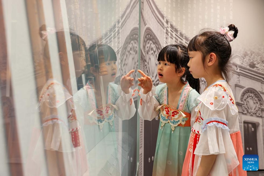I musei di tutta la Cina accolgono visitatori in vista della Giornata Internazionale dei Musei