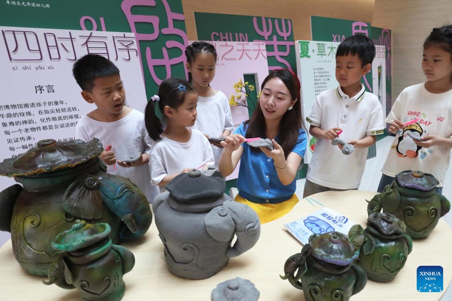 I musei di tutta la Cina accolgono visitatori in vista della Giornata Internazionale dei Musei