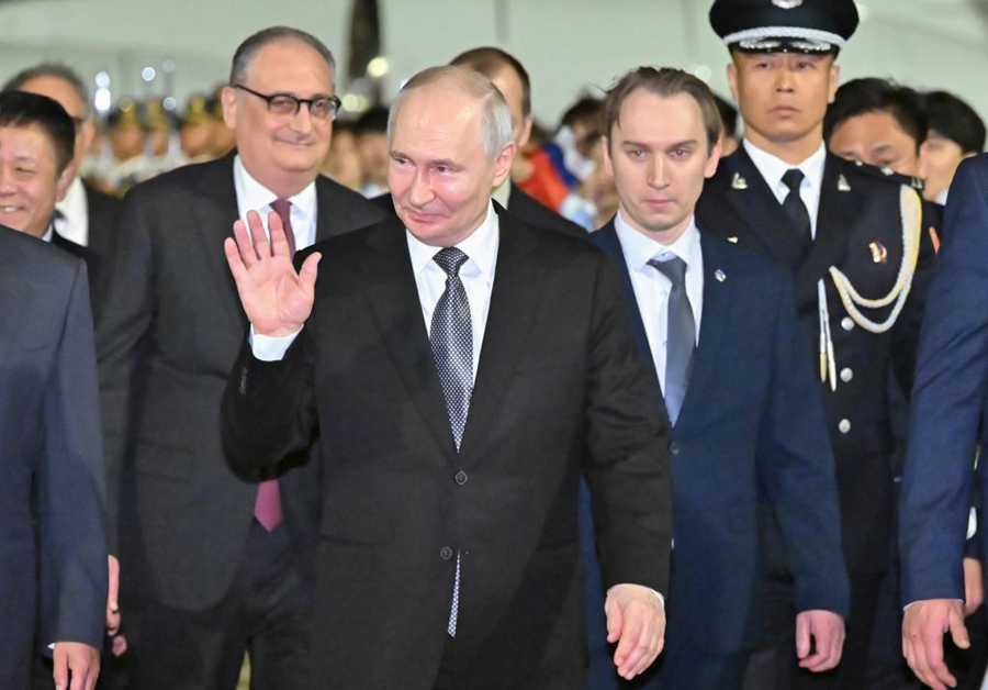 Il Presidente russo Vladimir Putin arriva a Beijing per una visita di Stato in Cina. (19 maggio 2026 - Xinhua/Gao Jie)