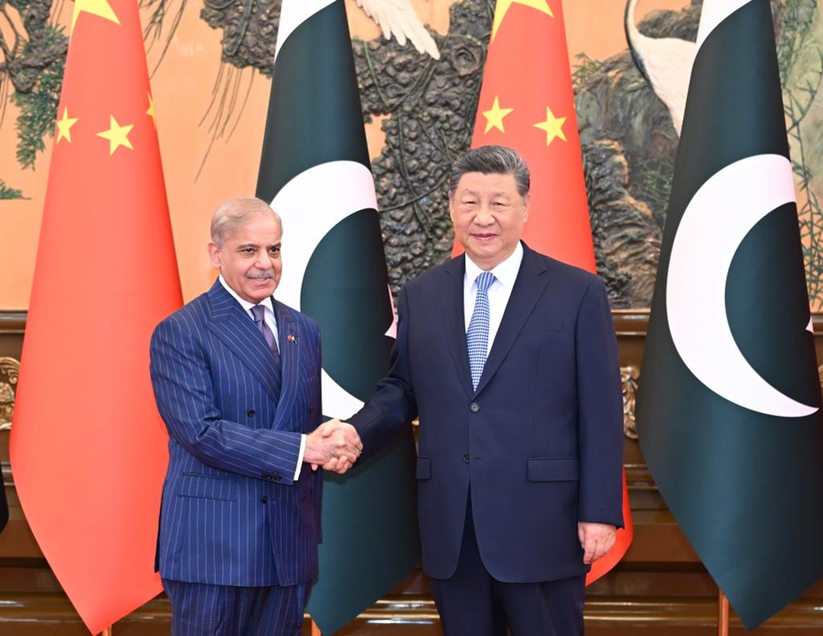 Xi Jinping incontra il Primo Ministro pakistano Muhammad Shehbaz Sharif