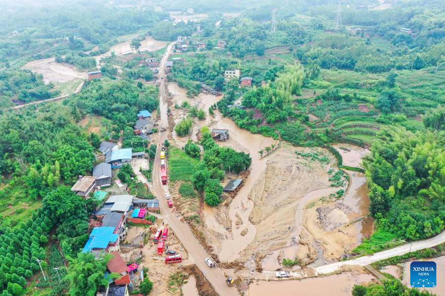 Operazioni di soccorso a Chongqing