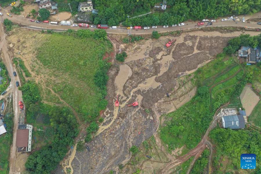 Operazioni di soccorso a Chongqing