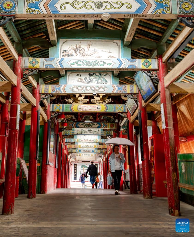 Ponti ad arco con copertura in legno ben conservati nel Fujian
