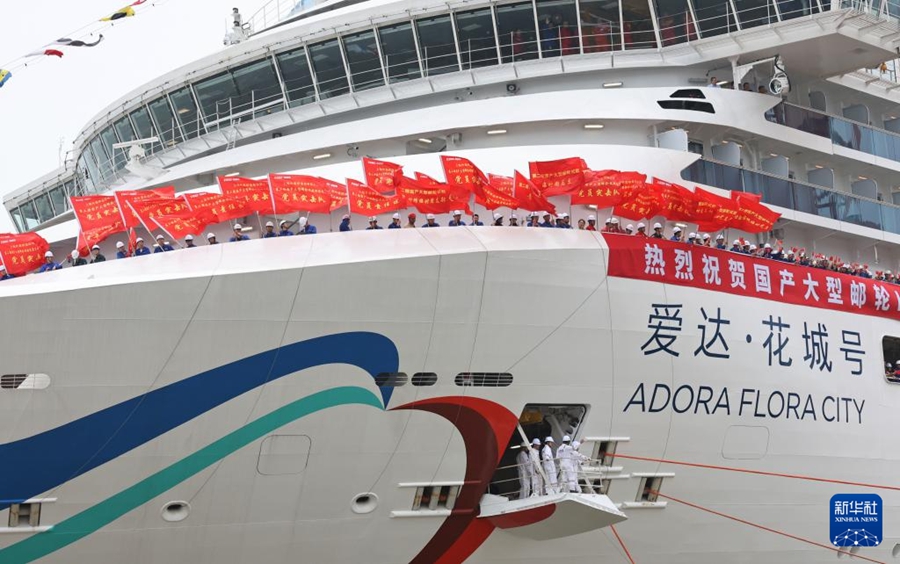 La seconda grande nave da crociera costruita in Cina torna trionfalmente dalle prove in mare