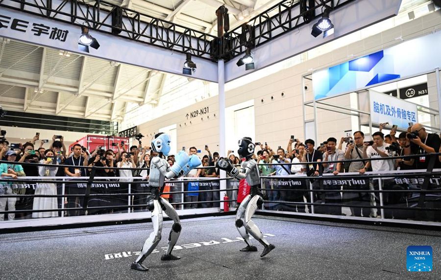 La World Intelligence Expo mette in luce l'integrazione tra IA-industria e la collaborazione globale