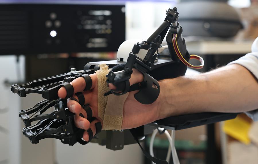 La cooperazione robotica tra Cina e Italia prende forma in un laboratorio a Pisa