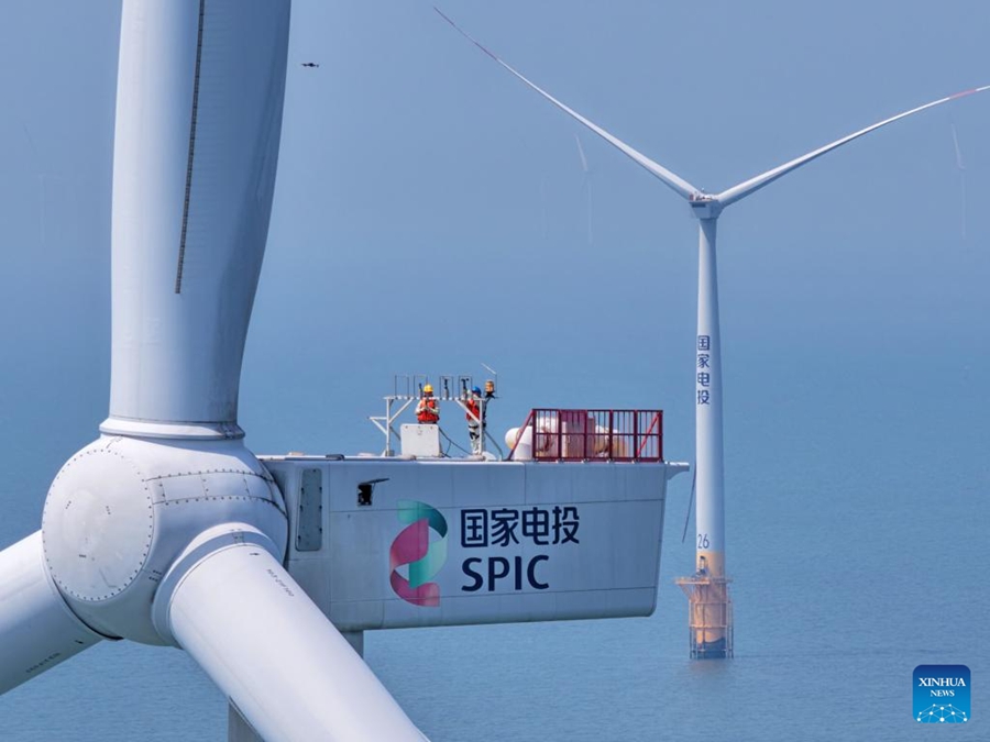 Manutenzione presso parchi eolici offshore nel Jiangsu