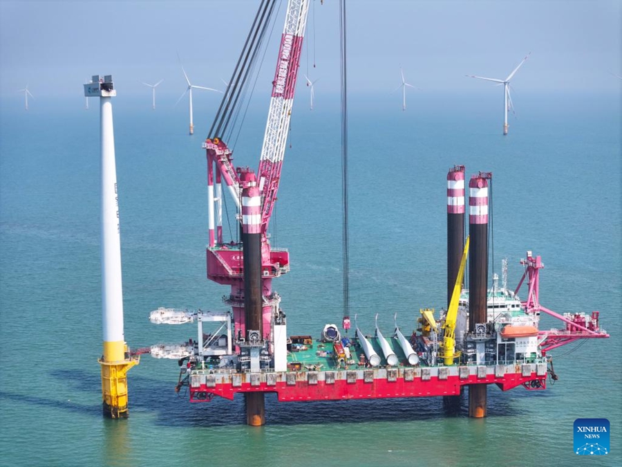 Manutenzione presso parchi eolici offshore nel Jiangsu