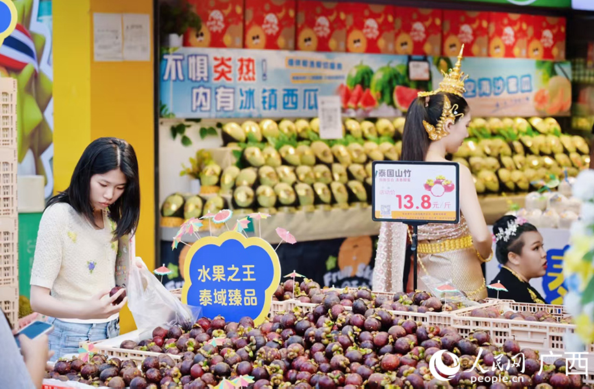 La frutta fresca dell'ASEAN accelera l'ingresso in Cina attraverso i porti del Guangxi