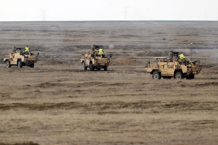 Soldati della NATO partecipano all'esercitazione "Steadfast Dart 2025" presso un poligono di addestramento a Smardan, in Romania. (19 febbraio 2025 - Cristian Cristel/Xinhua)