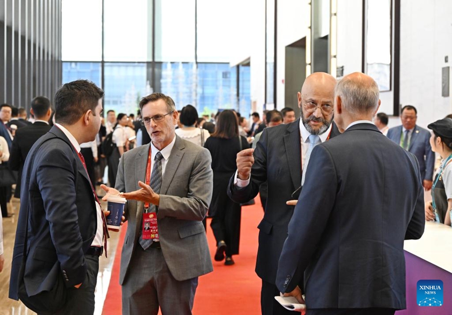 Al via il 7° Qingdao Multinationals Summit