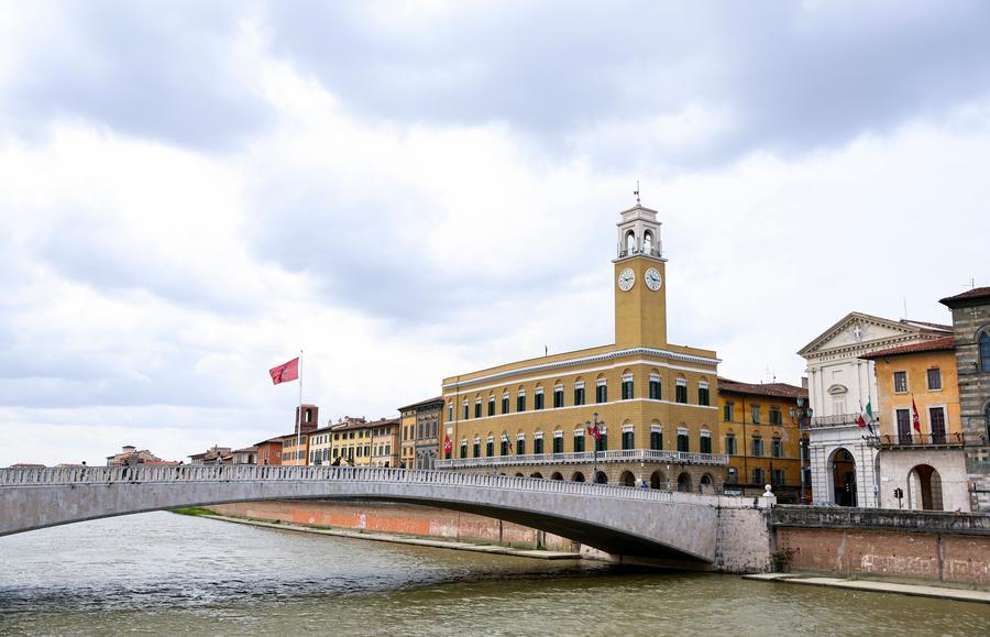 Vista del fiume Arno a Pisa. (14 maggio - Xinhua/Wang Kaiyan)
