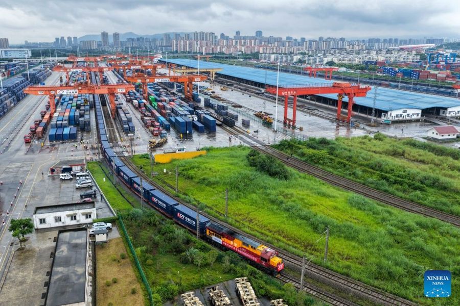 Chongqing potenzia la capacità dei treni merci Cina-Europa per favorire l'esportazione di automobili